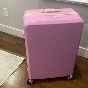 NWT Stoney clover x target 29” spinner suitcase